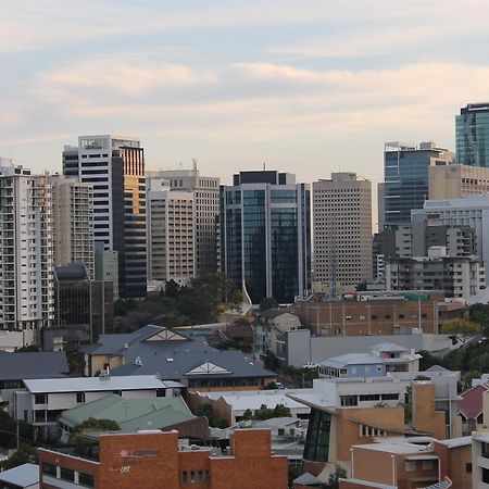 Spectacular Views Of Cbd By Fv With Free Car Park Apartment Brisbane Exterior photo