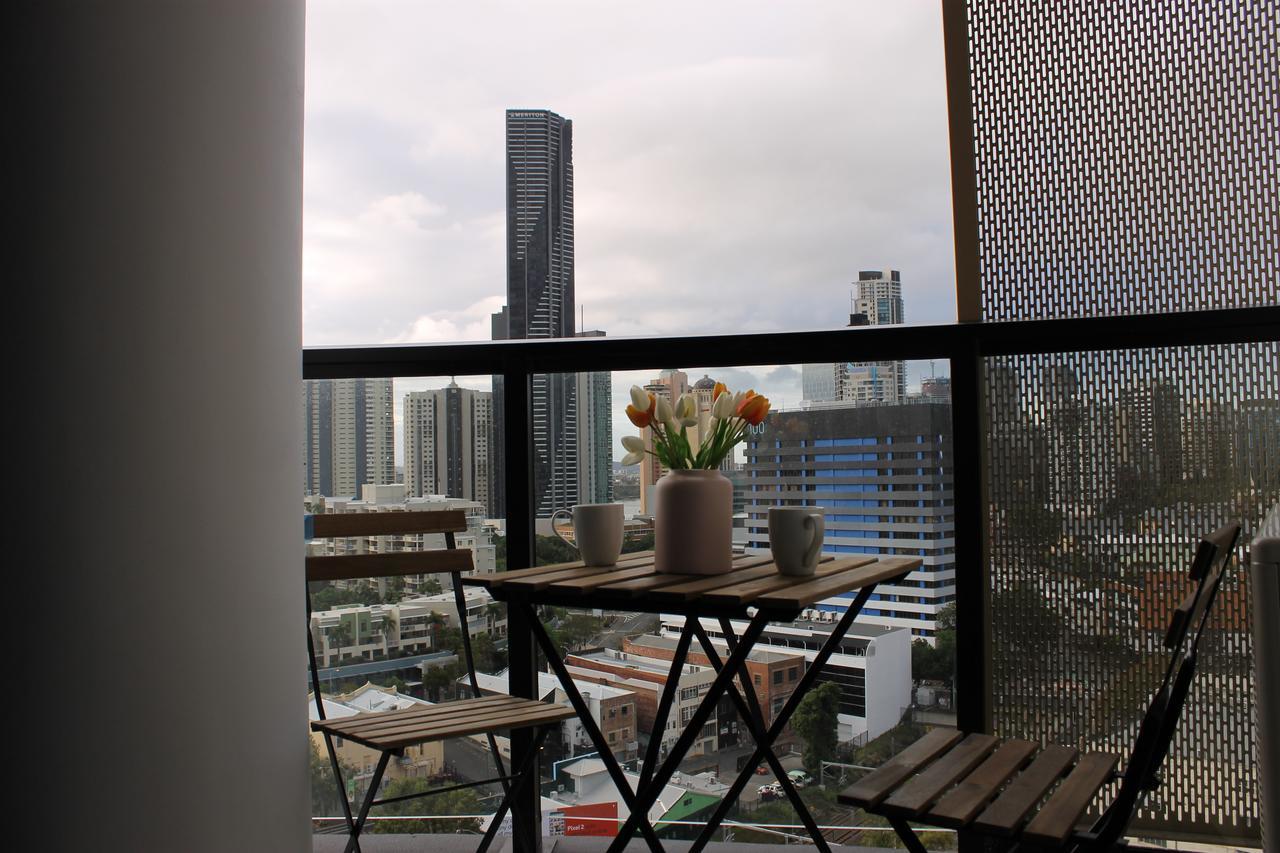 Spectacular Views Of Cbd By Fv With Free Car Park Apartment Brisbane Exterior photo