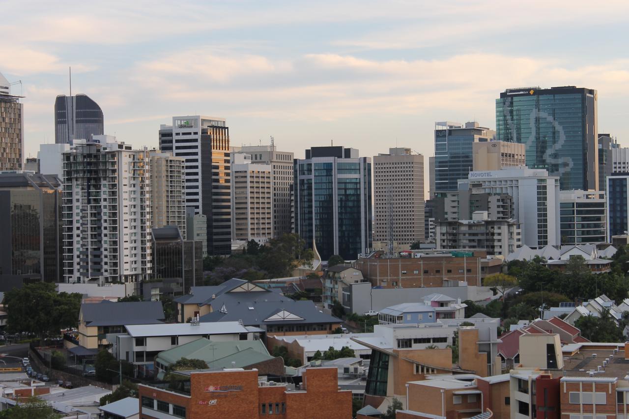 Spectacular Views Of Cbd By Fv With Free Car Park Apartment Brisbane Exterior photo